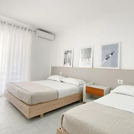 Luna Blanca - 1 Minute From The Beach Golem (Tirana) Exterior photo